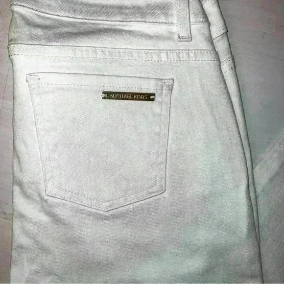 Michael Kors Women’s White Straight Leg Jeans size 4 Gold trim - Picture 3 of 5